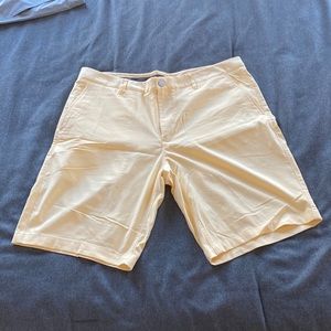 Bonobos Lightweight golf shorts